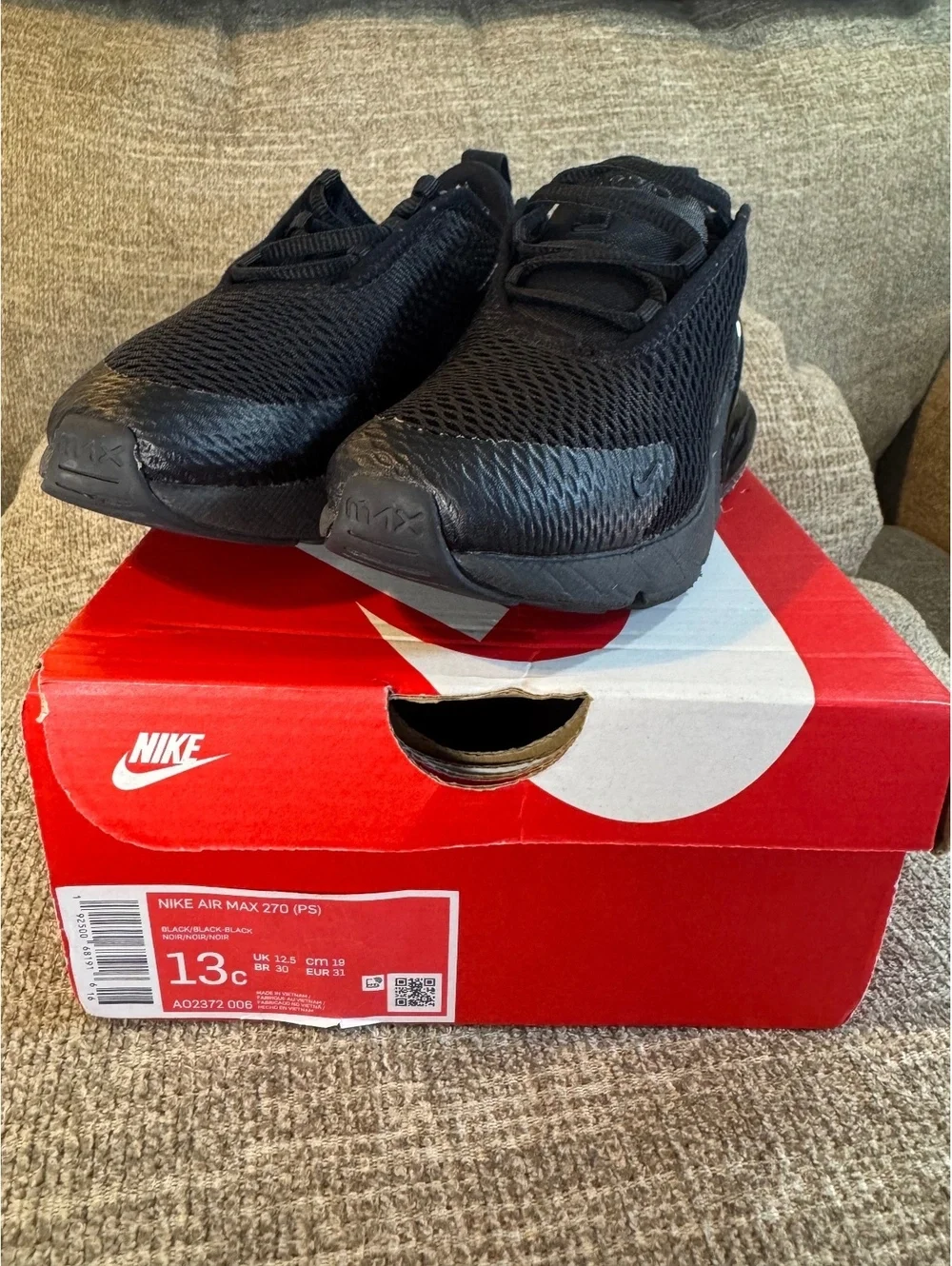 Nike Air Max 270 Triple Black Kids Sneakers Sz 13C AO2372-006
